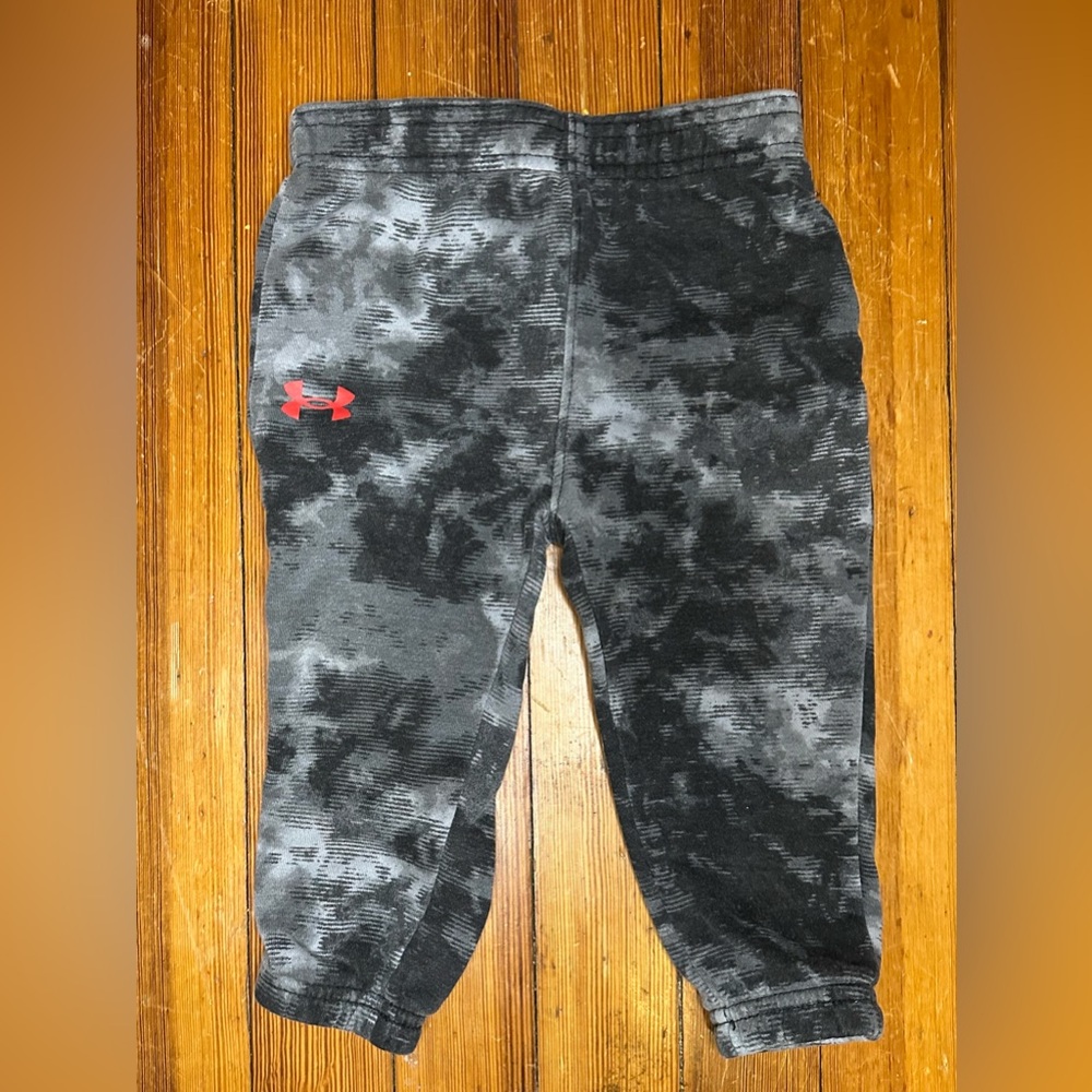 Under Armour Black/Grey Sweatpants Size 12 Months